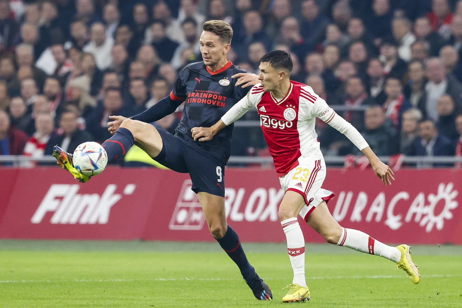 UniBoost PSV - Ajax: odd van 100.00 voor zege van jouw favoriet!