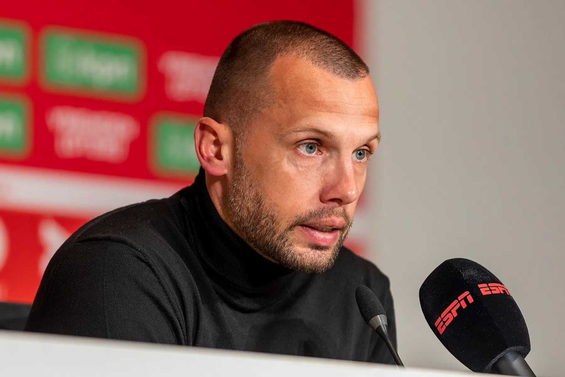 Heitinga spreekt van tussenjaar en gaat in op wissel Bassey-Brobbey