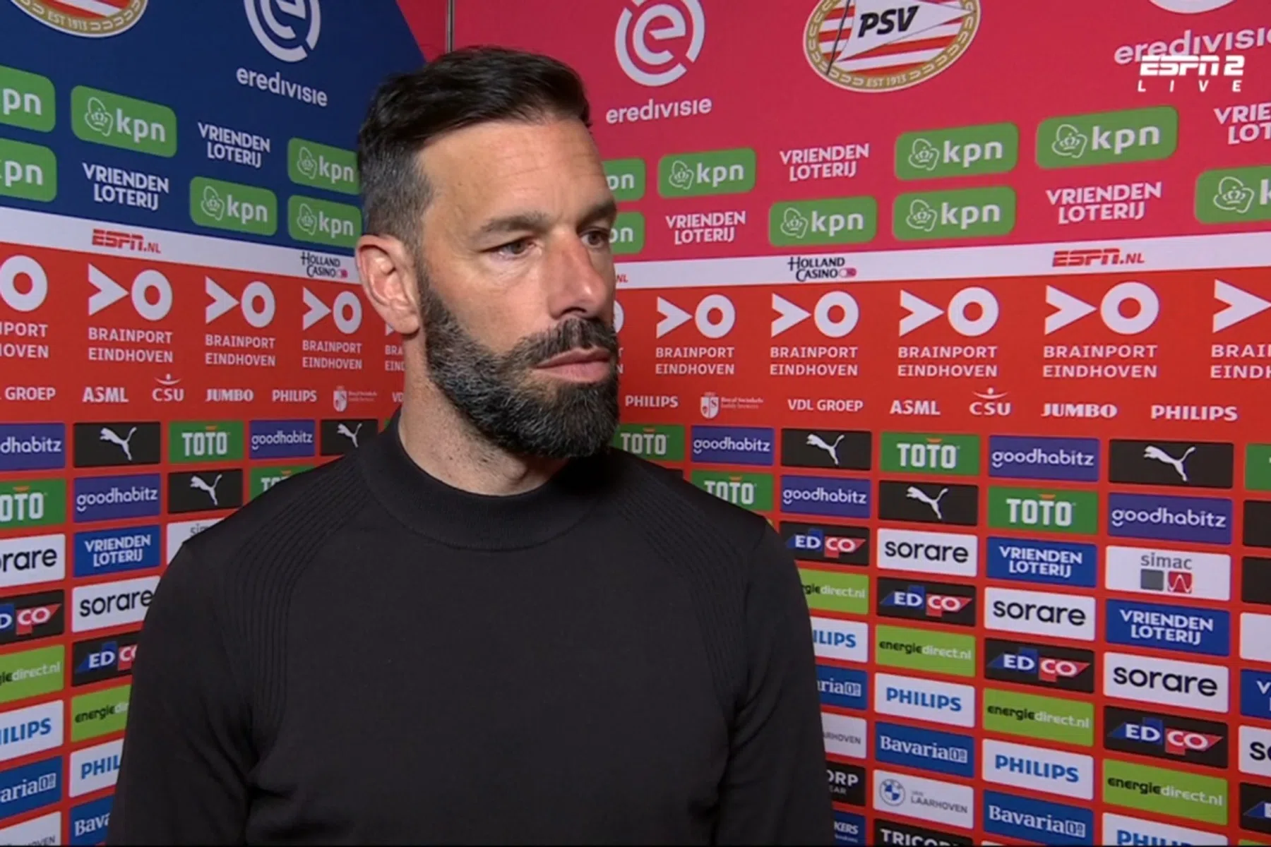 Van Nistelrooij denkt na vraag over Simons met glimlach terug aan eerste gesprek