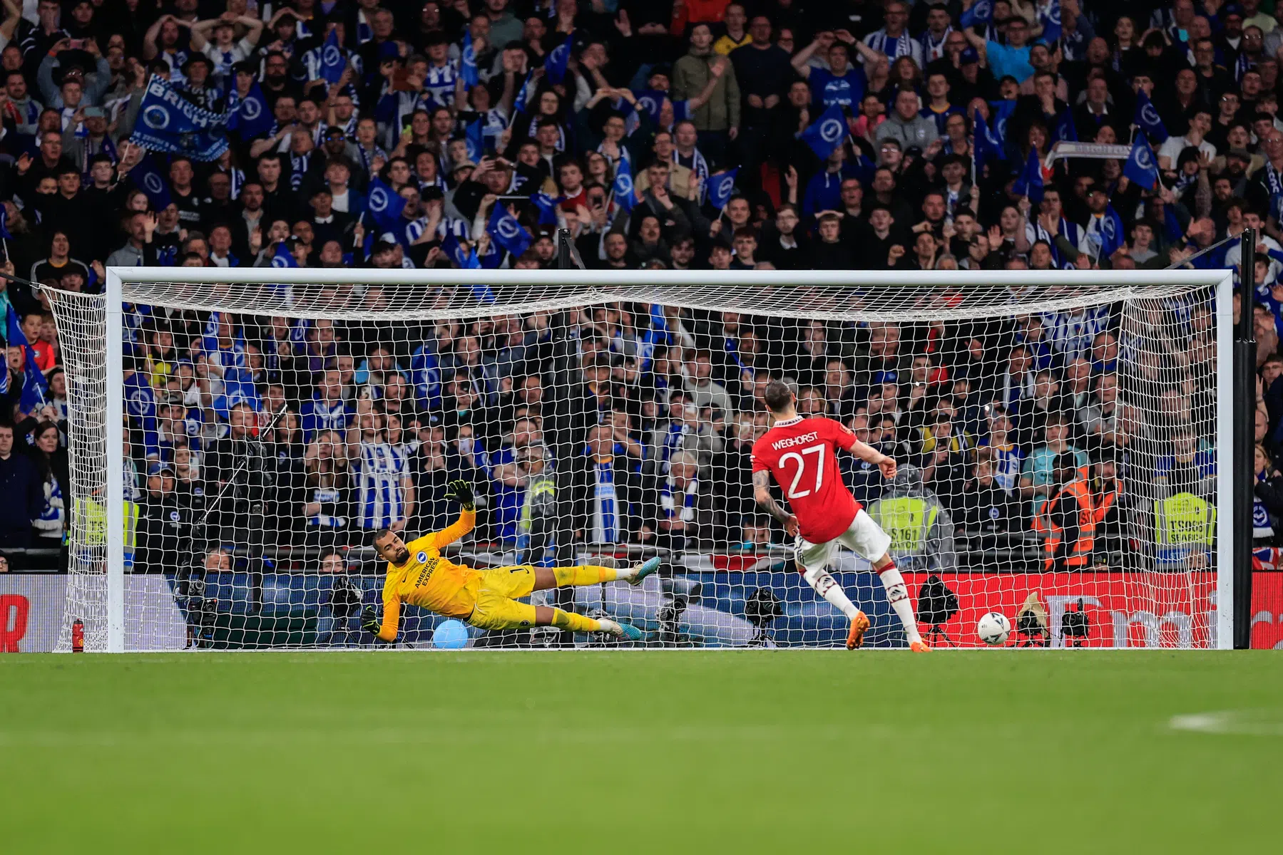 Weghorst verklaart act en rol bij beslissende misser in FA Cup-gevecht