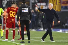 Thumbnail for article: 'Arne Slot kan meer van Mourinho leren dan van Guardiola'