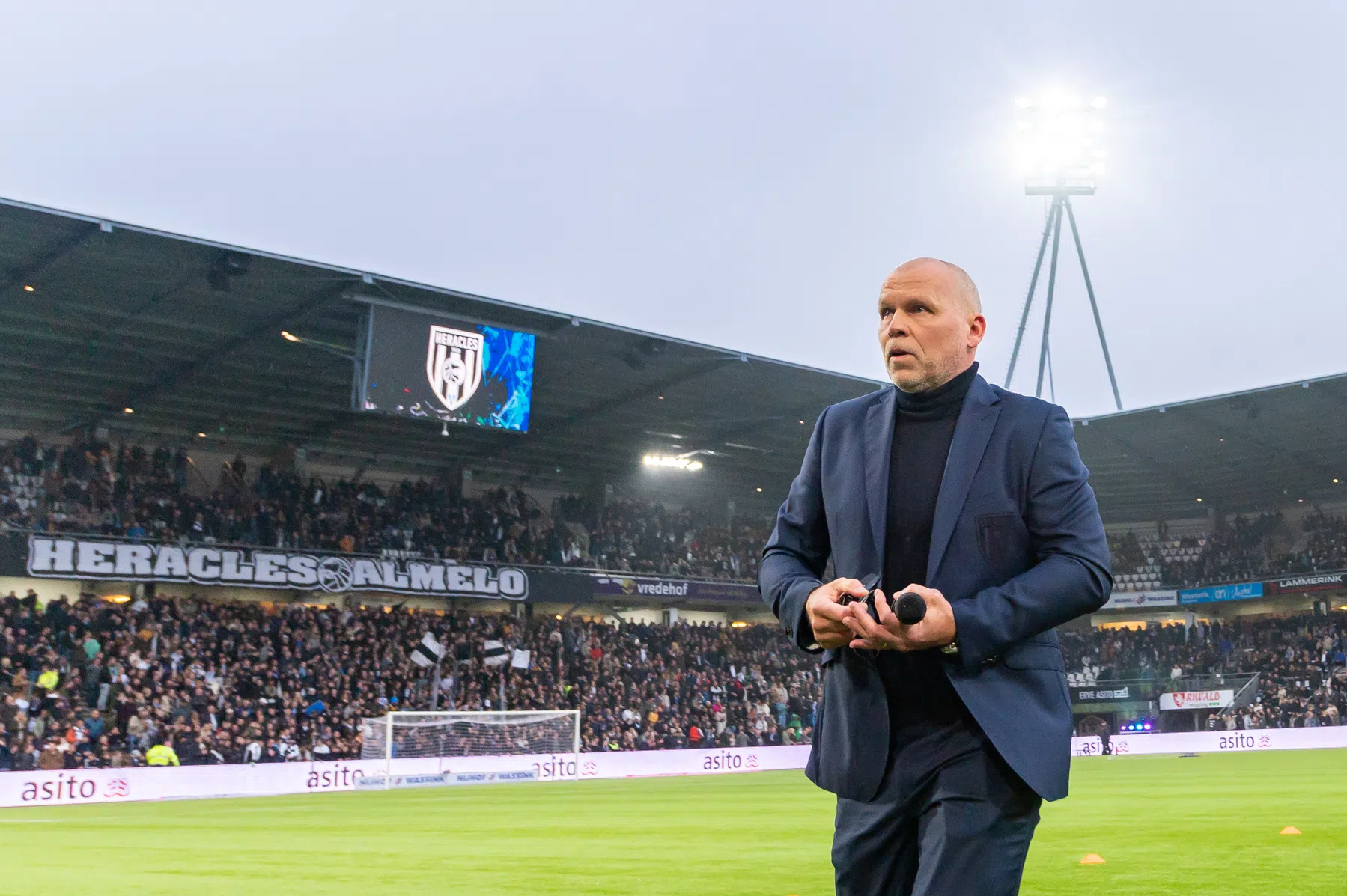 Hoogma duidelijk: 'In 2024 gaat Heracles van het kunstgras af'