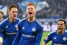 Thumbnail for article: Extase bij Schalke: Van den Berg maakt cruciale goal bij langverwachte rentree