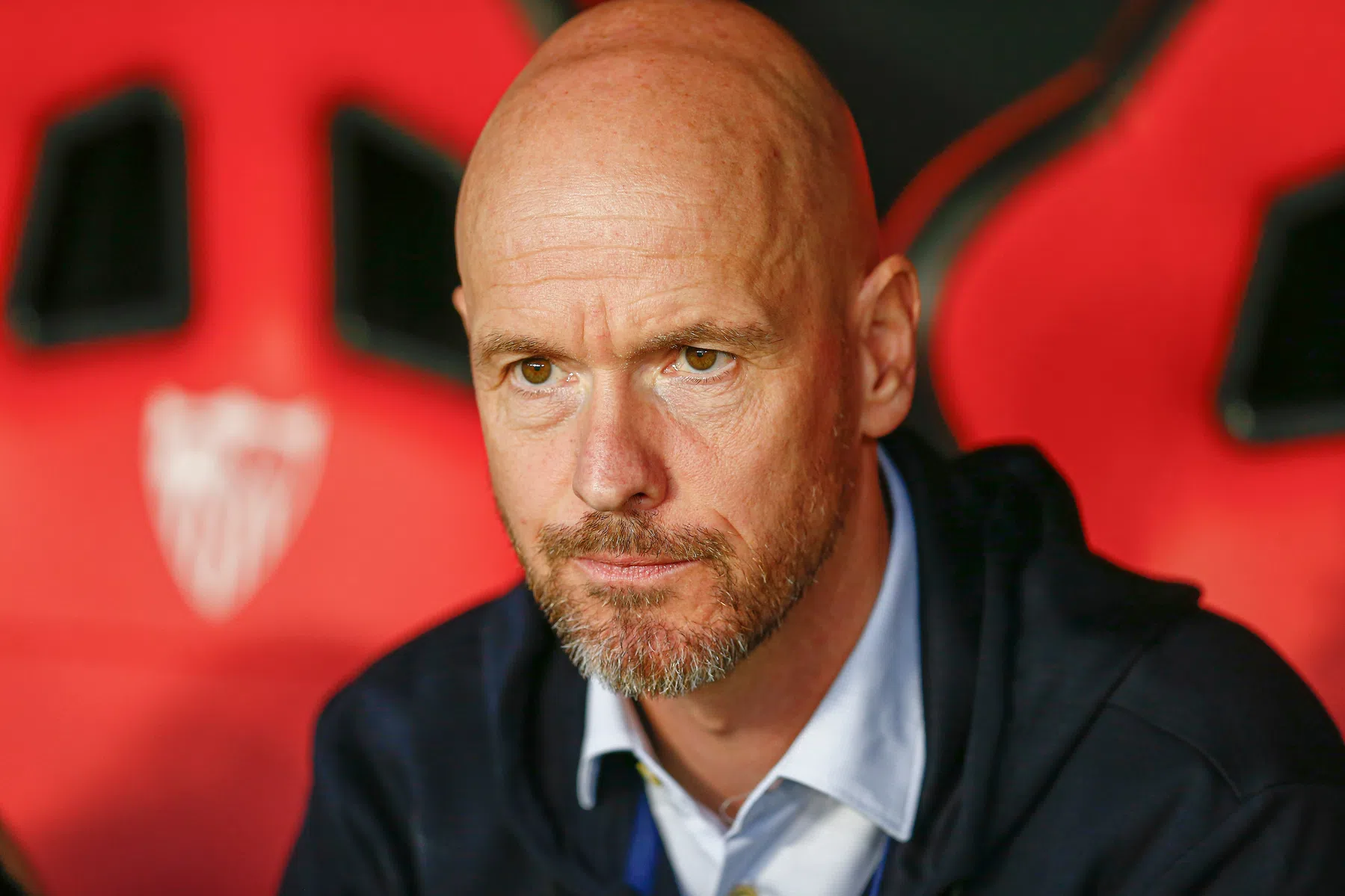 Ten Hag bevestigt zoektocht United: 'Dat weet iedereen wel, denk ik'