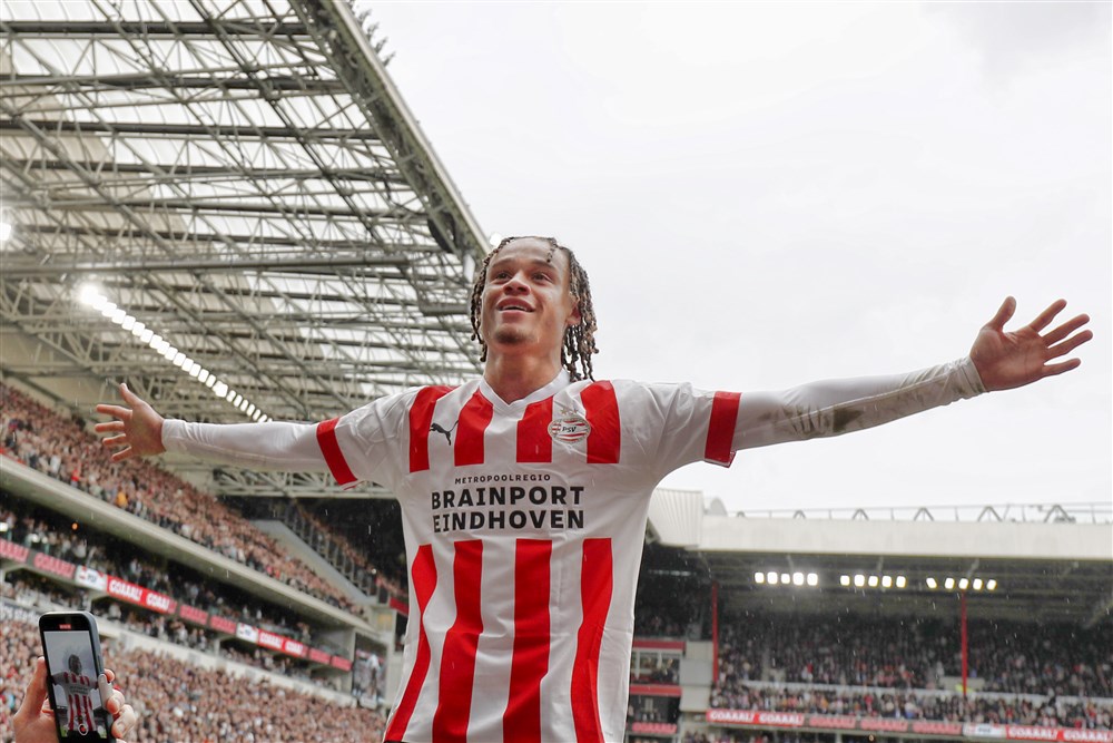 De vrees van Ajax: Simons jaagt als topscorer op nieuwe hoofdrol