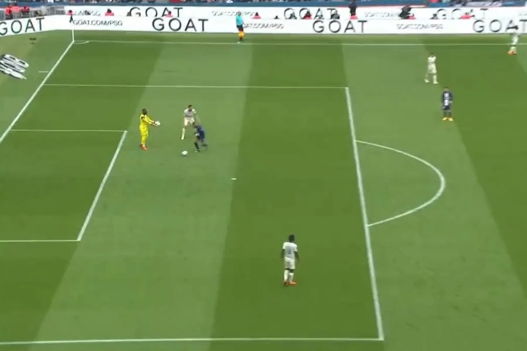 Blunder Mvogo, blamage PSG: Lorient stunt in Parc des Princes