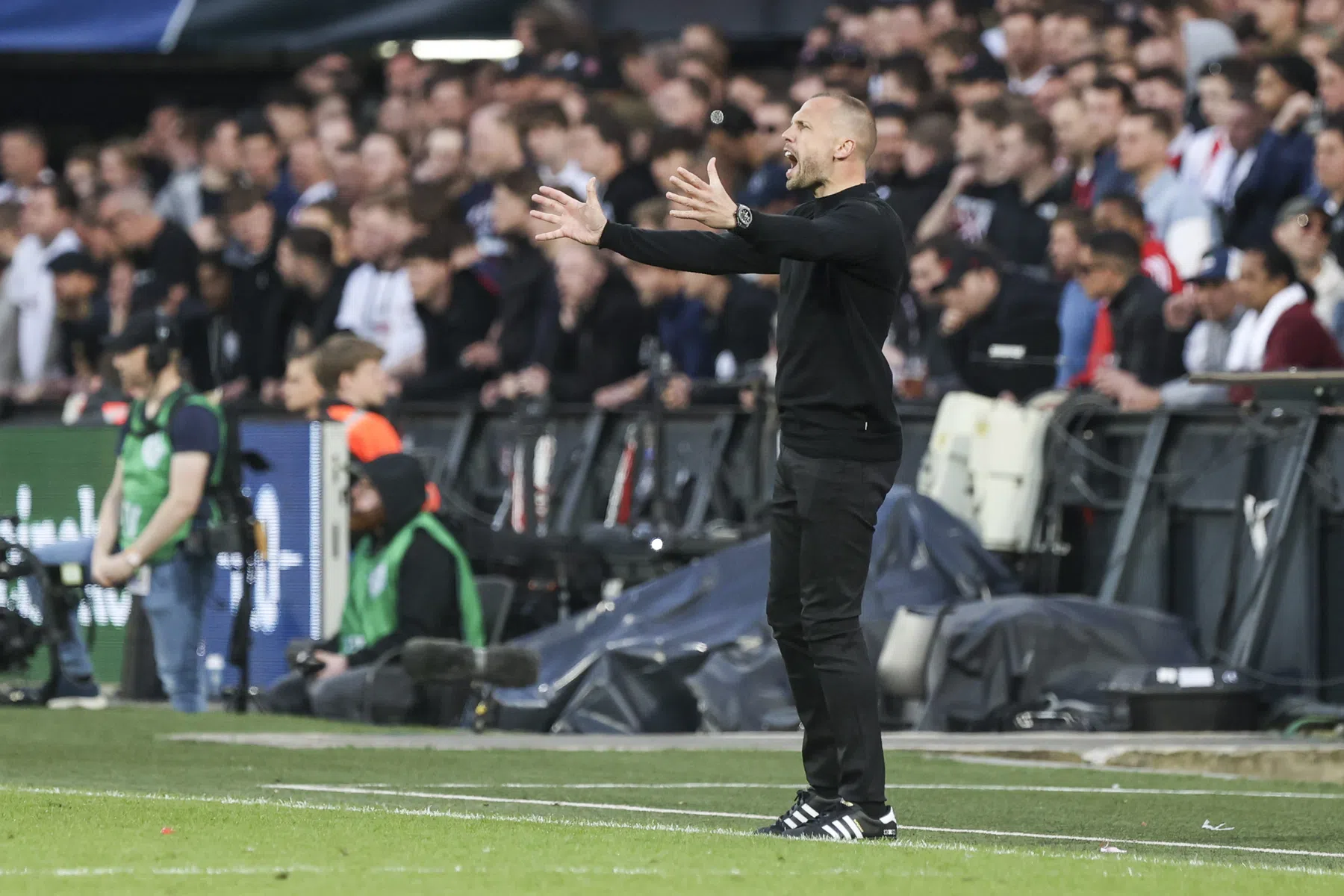 Heitinga neemt niemand iets kwalijk: 'De gifbeker moet leeg'