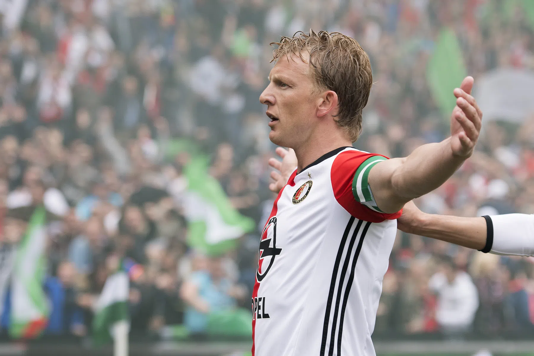 Kampioenenmaker Kuijt loopt mee bij staf van Feyenoord