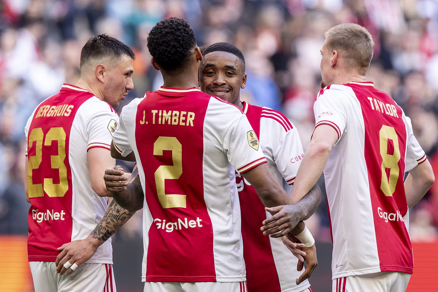Winactie: maak kans op gratis kaartjes voor Ajax - AZ!
