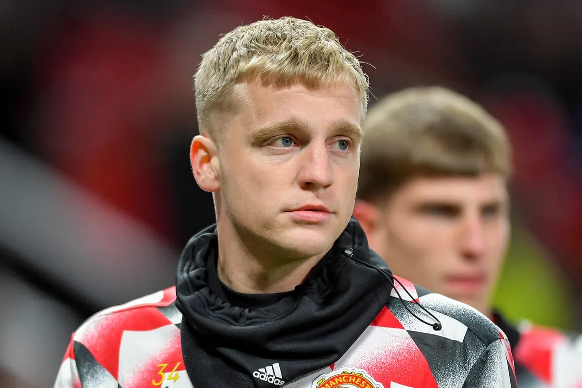 Van de Beek ligt op schema: 'Ik kan bijna alles weer'