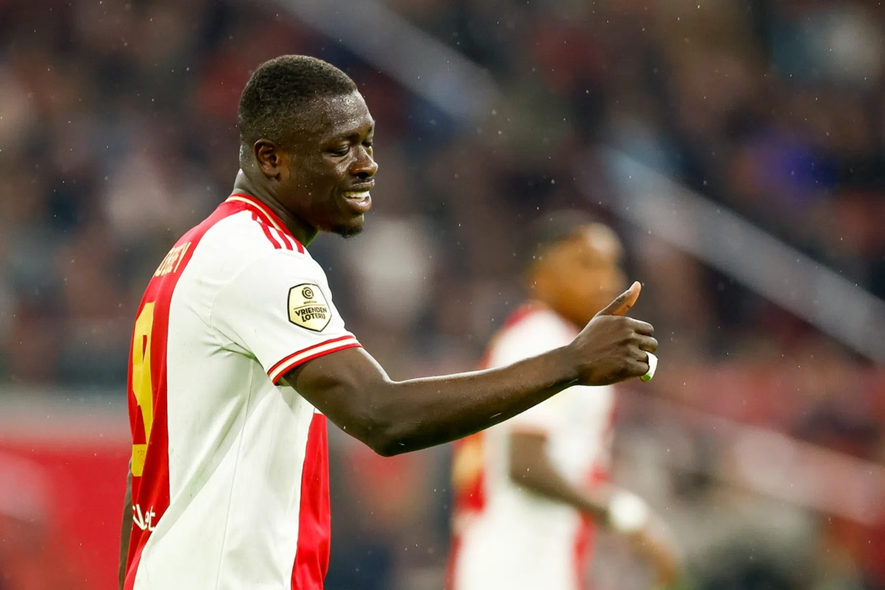 Brobbey blikt terug op dé gemiste kans: 'Ik zag het net ook'