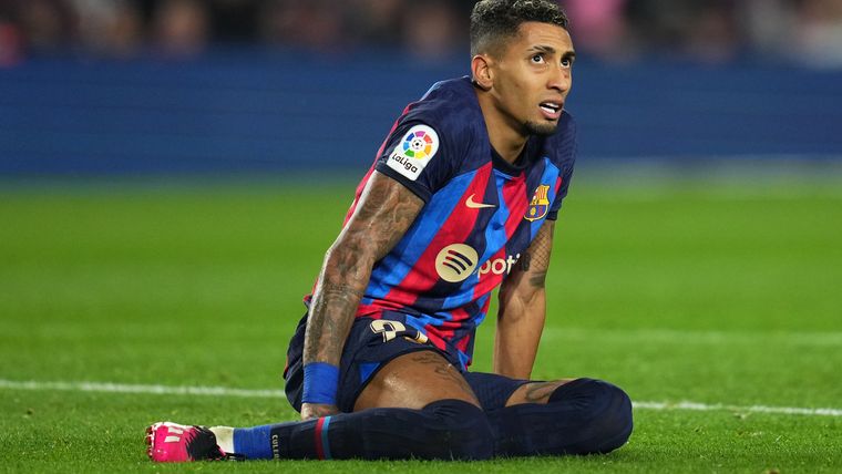 'Barça wil ruimte voor Messi maken en zet vijftal in de etalage'