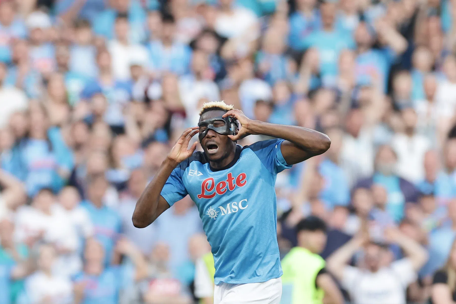 Kampioen Napoli viert Scudetto met zuinige zege op Fiorentina