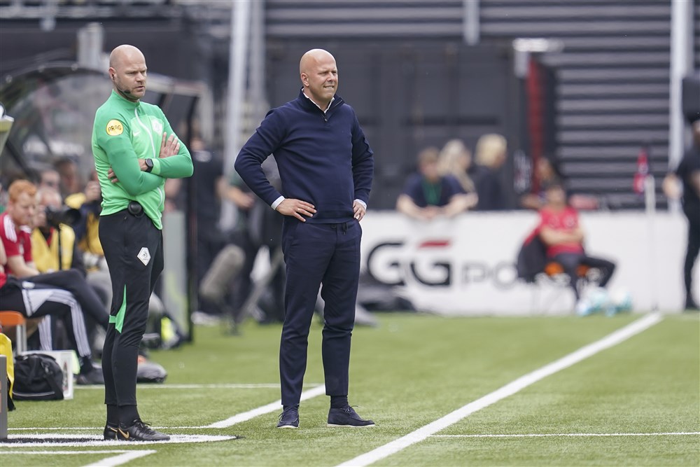 Slot hekelt de speelomstandigheden bij Excelsior