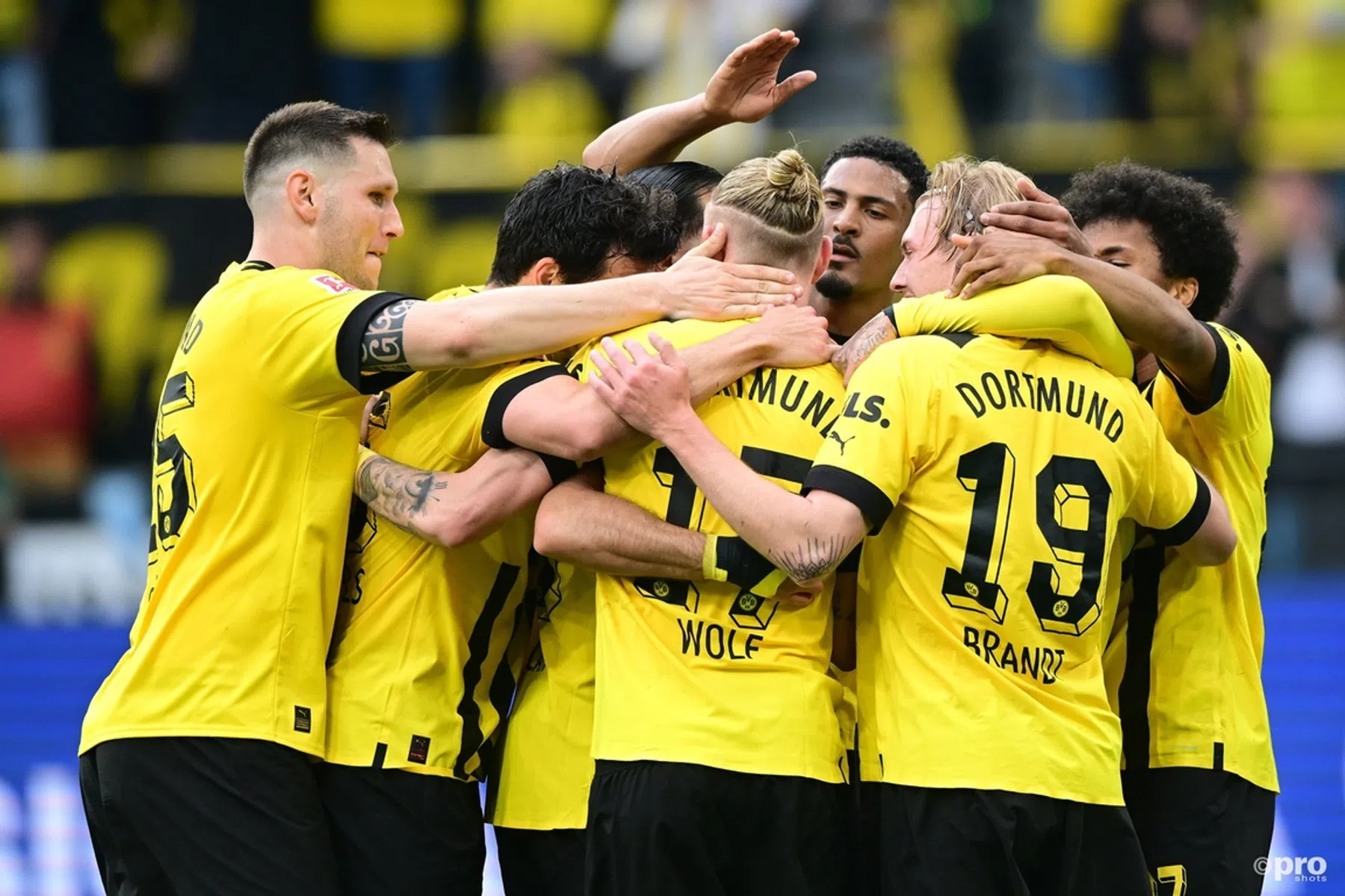 Borussia Dortmund beleeft middag om je vingers bij af te likken