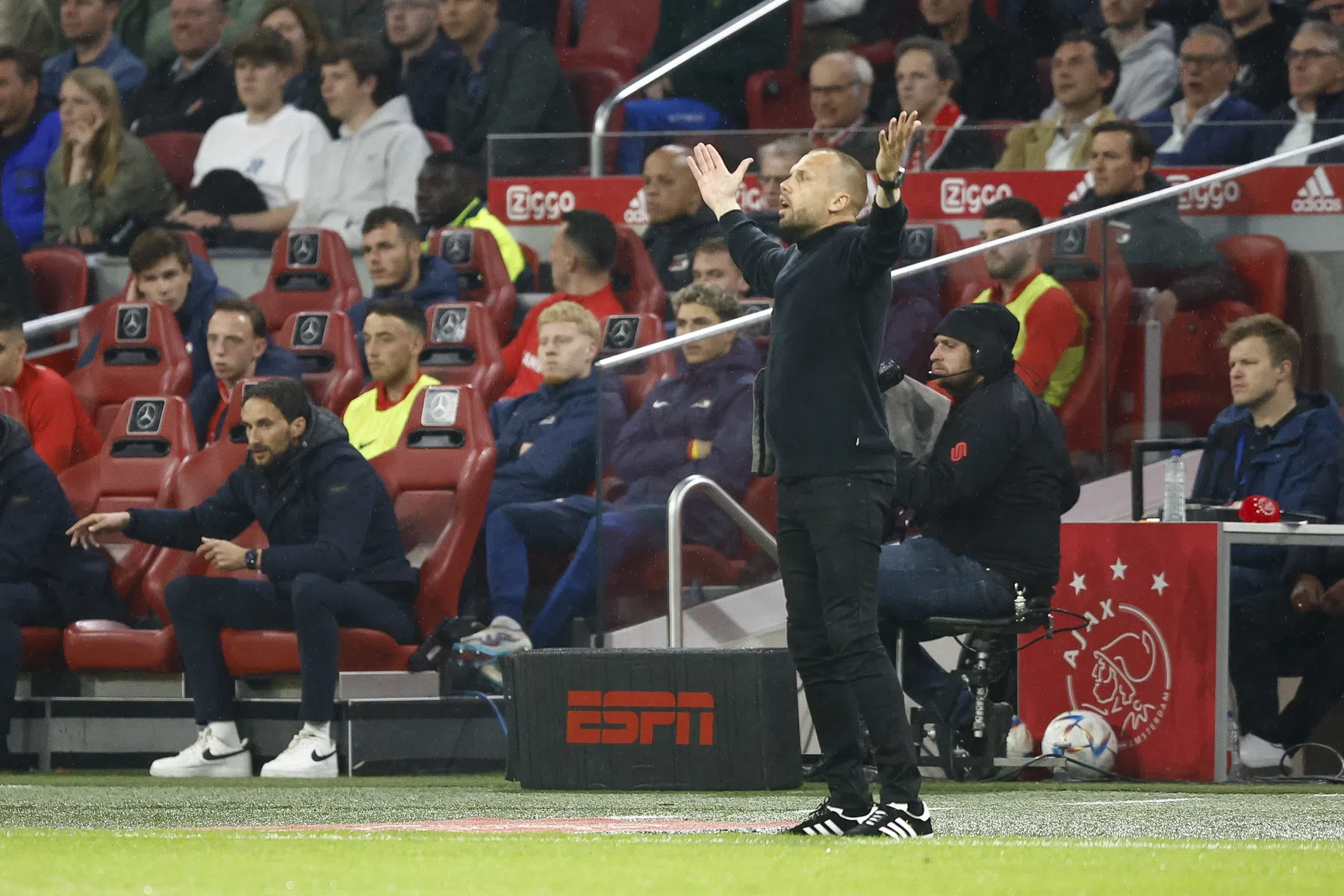 Heitinga: 'Ajax hoort Champions League te spelen'