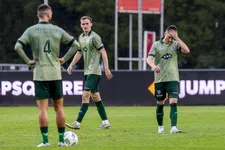 Thumbnail for article: Verliezend PEC zet titel op het spel, seizoen ADO als nachtkaars uit