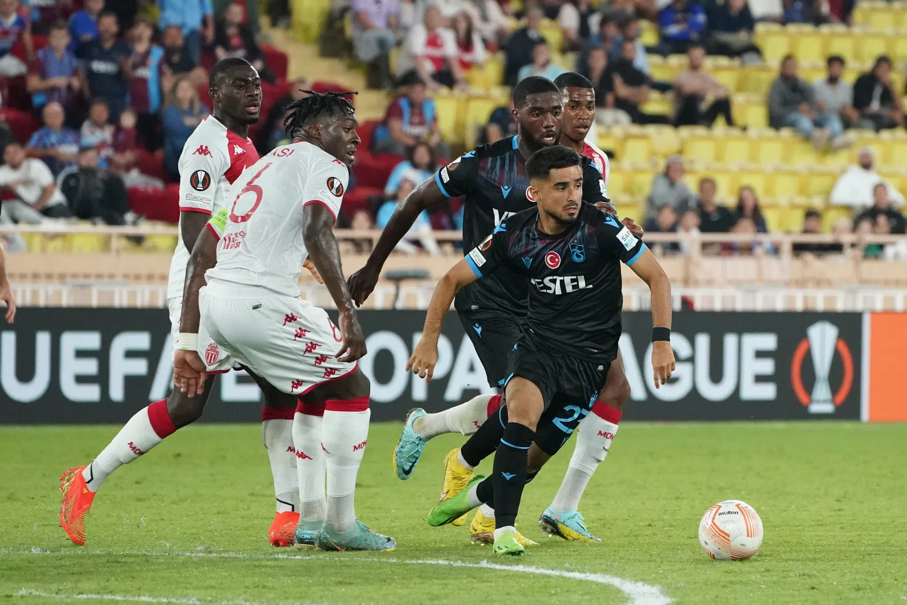 Ajax krijgt Ünüvar eerder terug uit Turkije