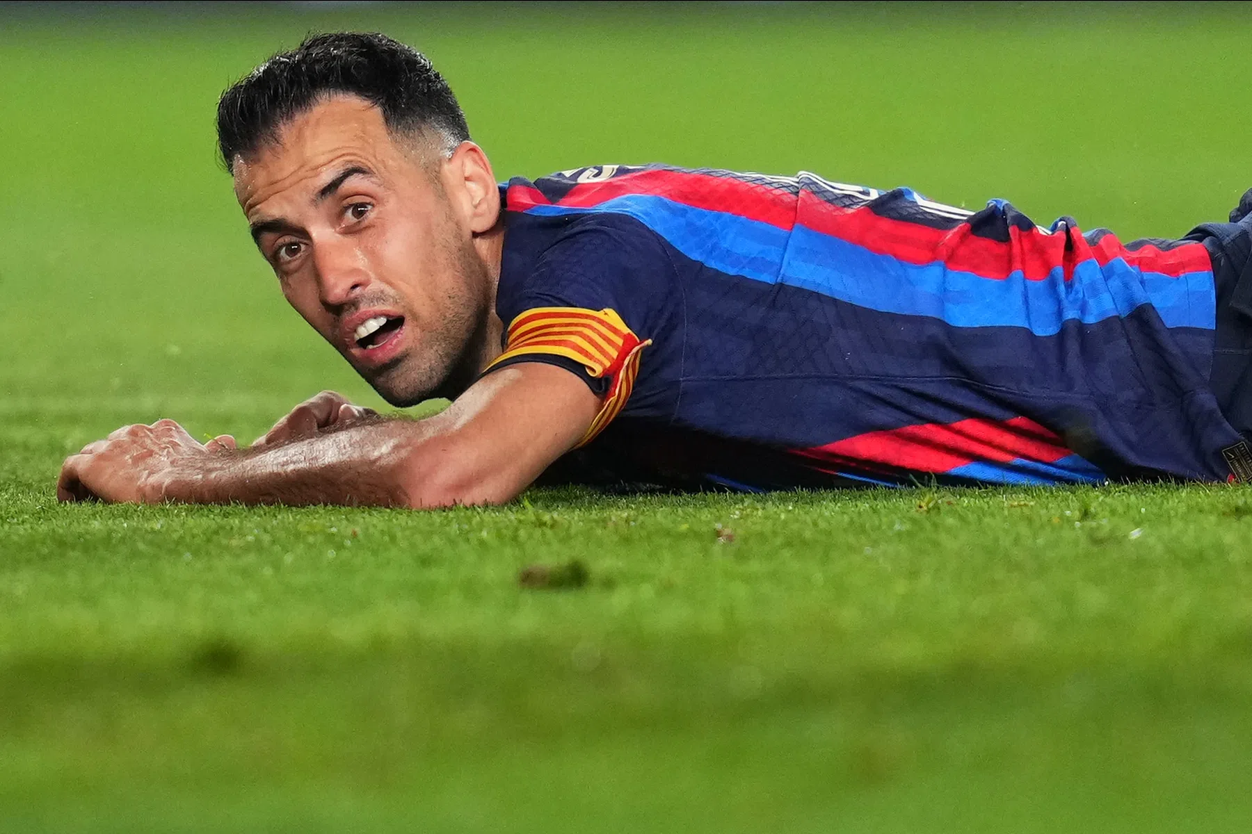 Busquets neemt na achttien jaar afscheid van Barcelona
