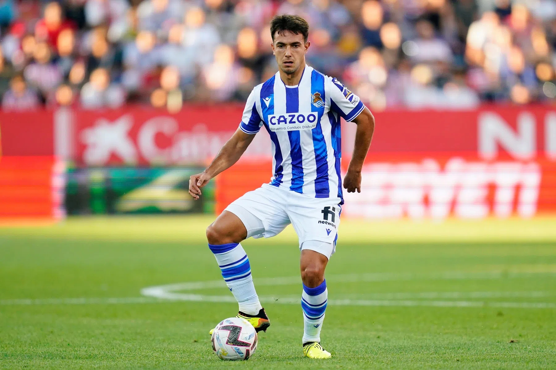 Spaanse media schuiven Xavi's gedroomde opvolger van Busquets naar voren