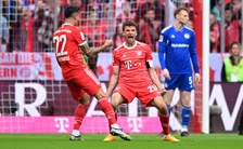 Thumbnail for article: Bayern heeft mede dankzij trefzekere Mazraoui geen kind aan Schalke