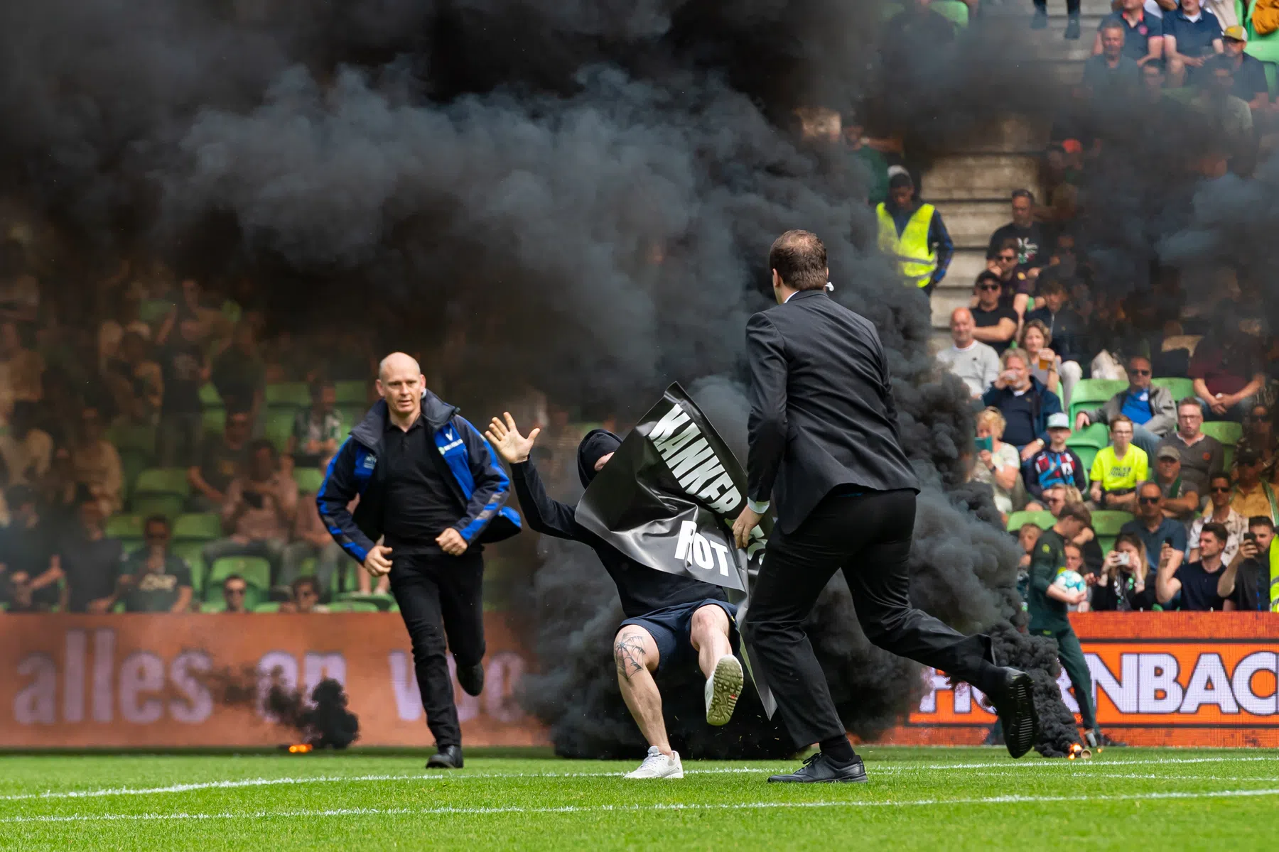 FC Groningen greep bewust niet in: 'Kans op escalatie was enorm groot'