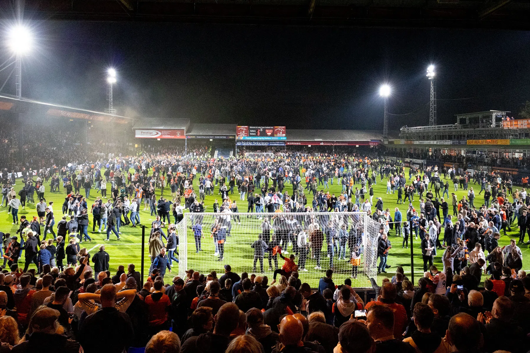 Luton Town één zege verwijderd van ultiem voetbalsprookje: 'Ongelooflijk'