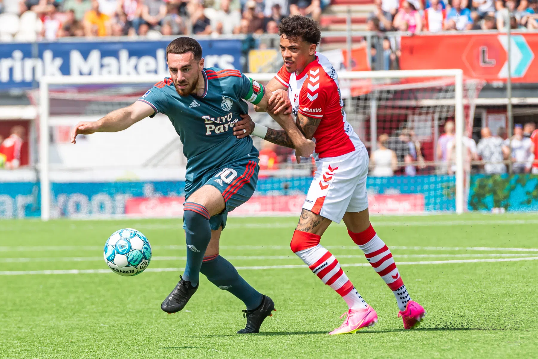 Feyenoord-spelers vertrekken naar Ibiza: 'We zien het niet als feestvakantie'