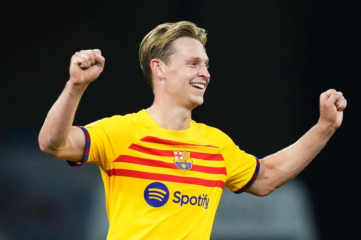 Frenkie de Jong trots dankzij primeur bij nederlaag Barcelona