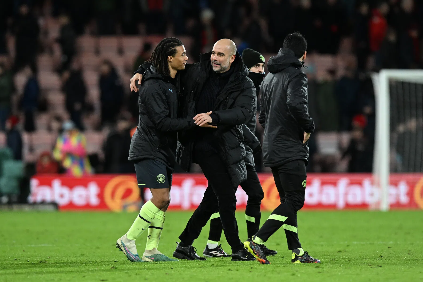 Guardiola legt uit wat Aké aan zijn ploeg heeft toegevoegd