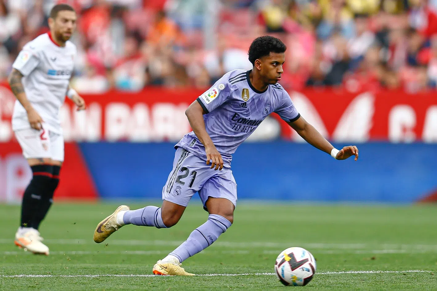 Swingende Rodrygo helpt Real Madrid langs tiental van Sevilla