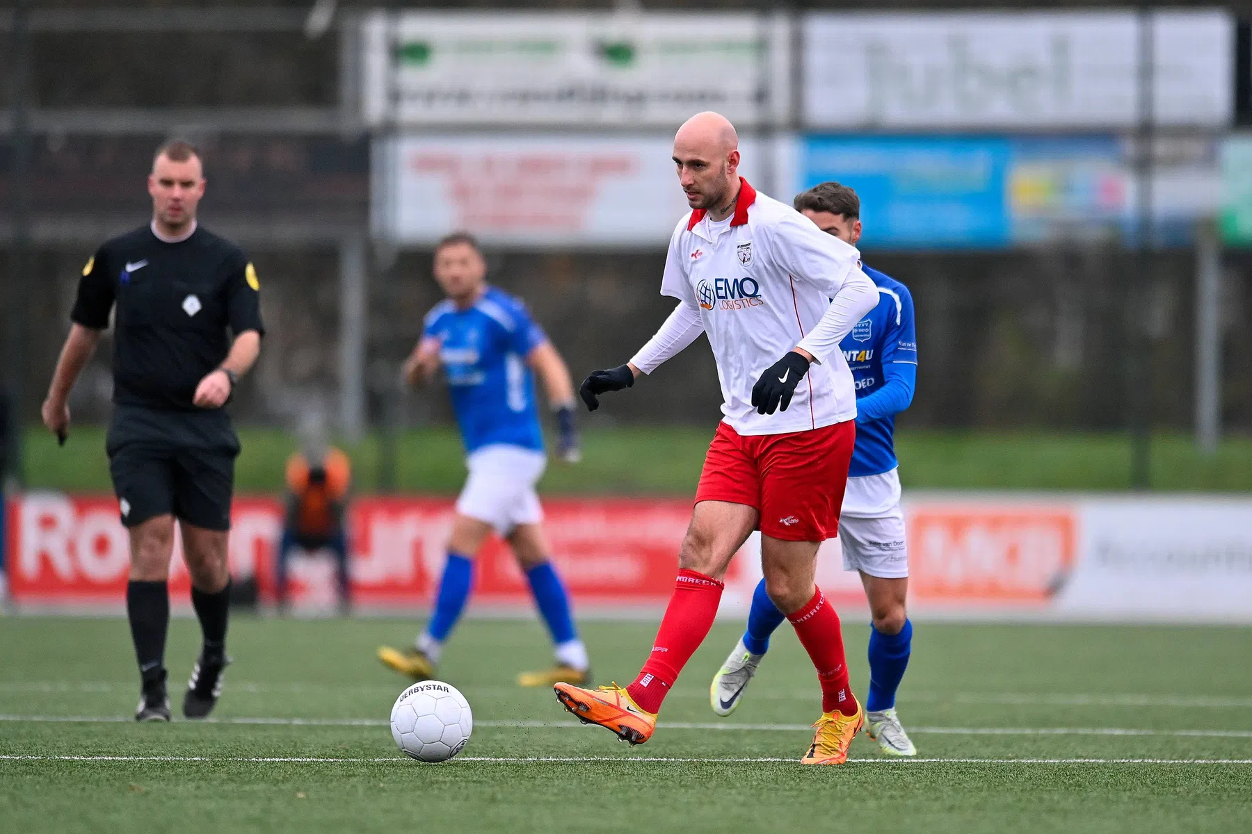 Duel in Derde Divisie onderwerp van gesprek: Barendrecht geeft zege expres weg