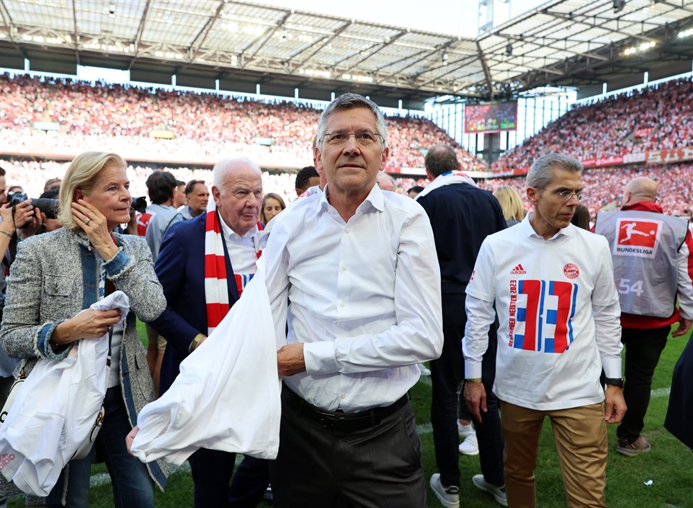 Kahn bestrijdt uitleg Bayern-president over 'slechtste dag van zijn leven'