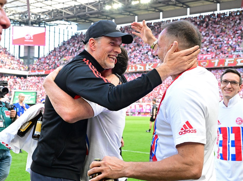 Ontslag Kahn en Salihamidzic overschaduwt titelfeest: 'Bayern-onwaardig'