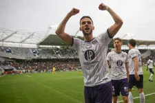 Thumbnail for article: Ajax maakt komst Van den Boomen officieel