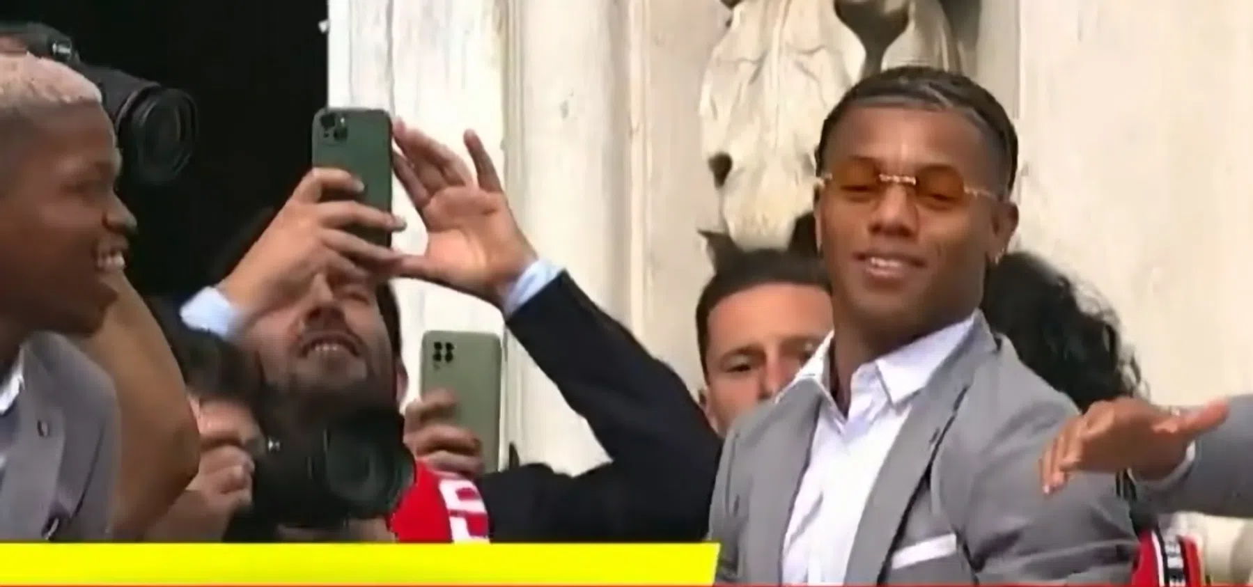 Neres neemt fans in de maling bij volgend titelfeest Benfica