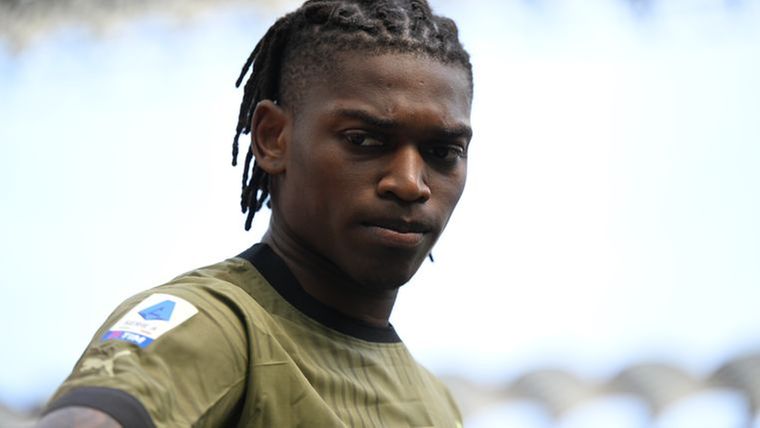 AC Milan slaat belangrijke slag met krabbel Leão