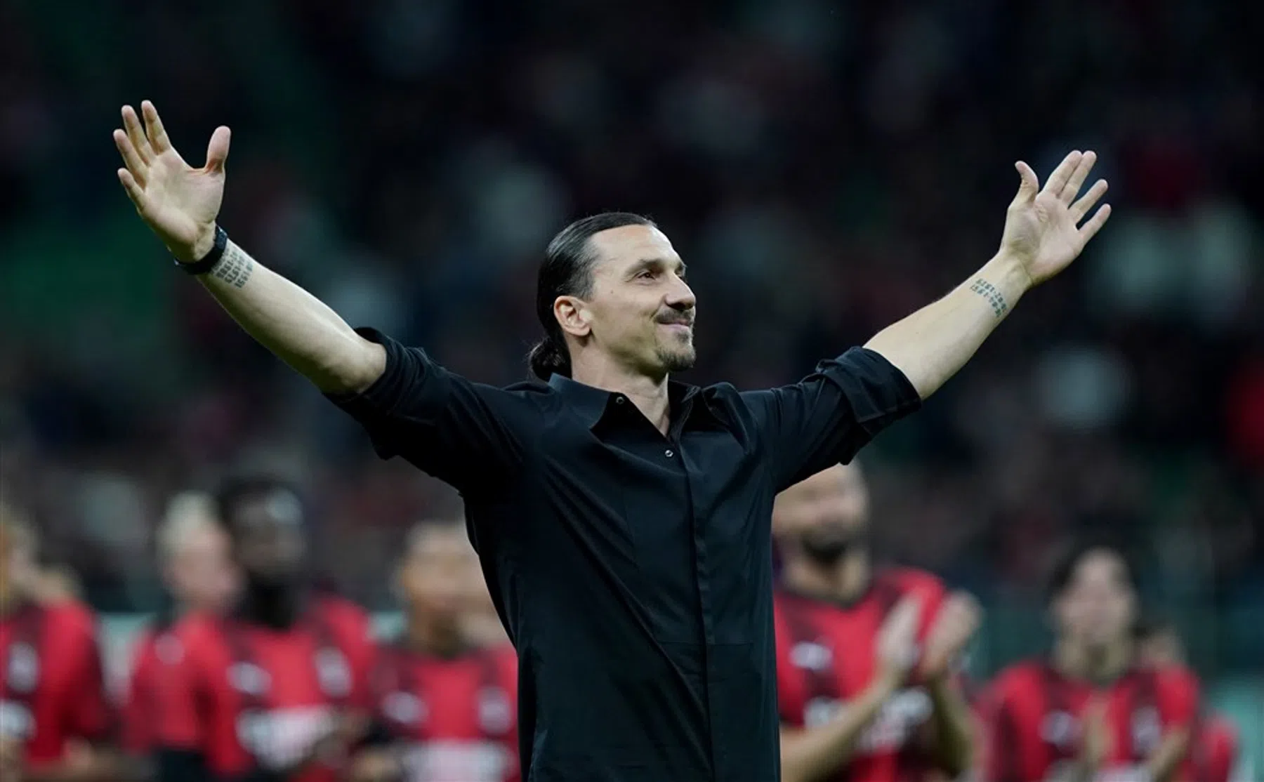 Van Raiola tot Van Basten: Ibrahimovic steelt show met afscheidsspeech