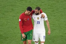 Thumbnail for article: Benzema roemt fans en historie van Al-Ittihad en wijst op aanwezigheid Ronaldo