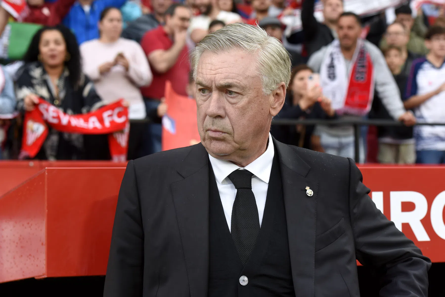 Furieuze Ancelotti haalt uit naar AC Milan na vertrek clubicoon Maldini