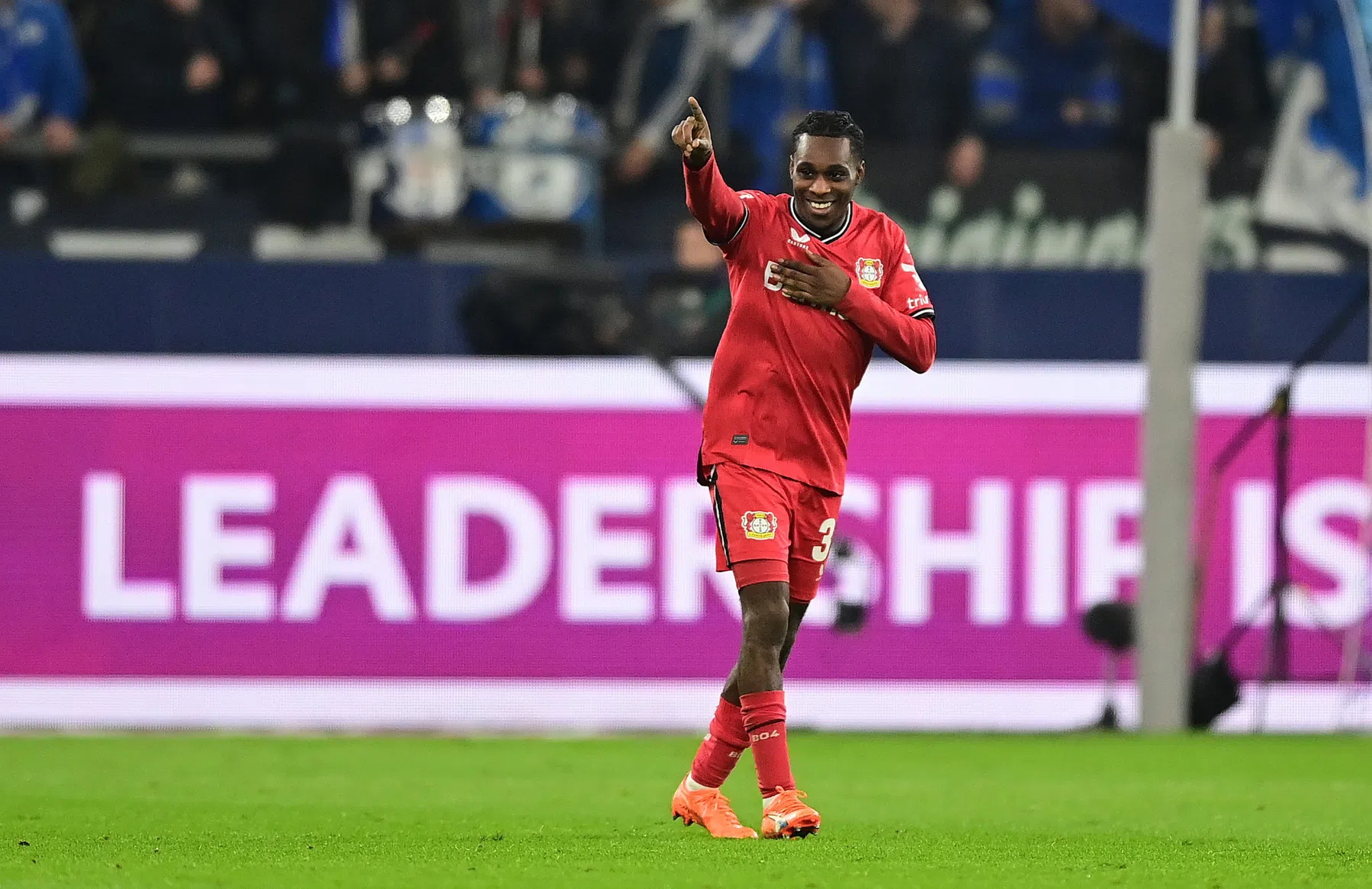 Veelbesproken Frimpong heeft volgend groot compliment binnen