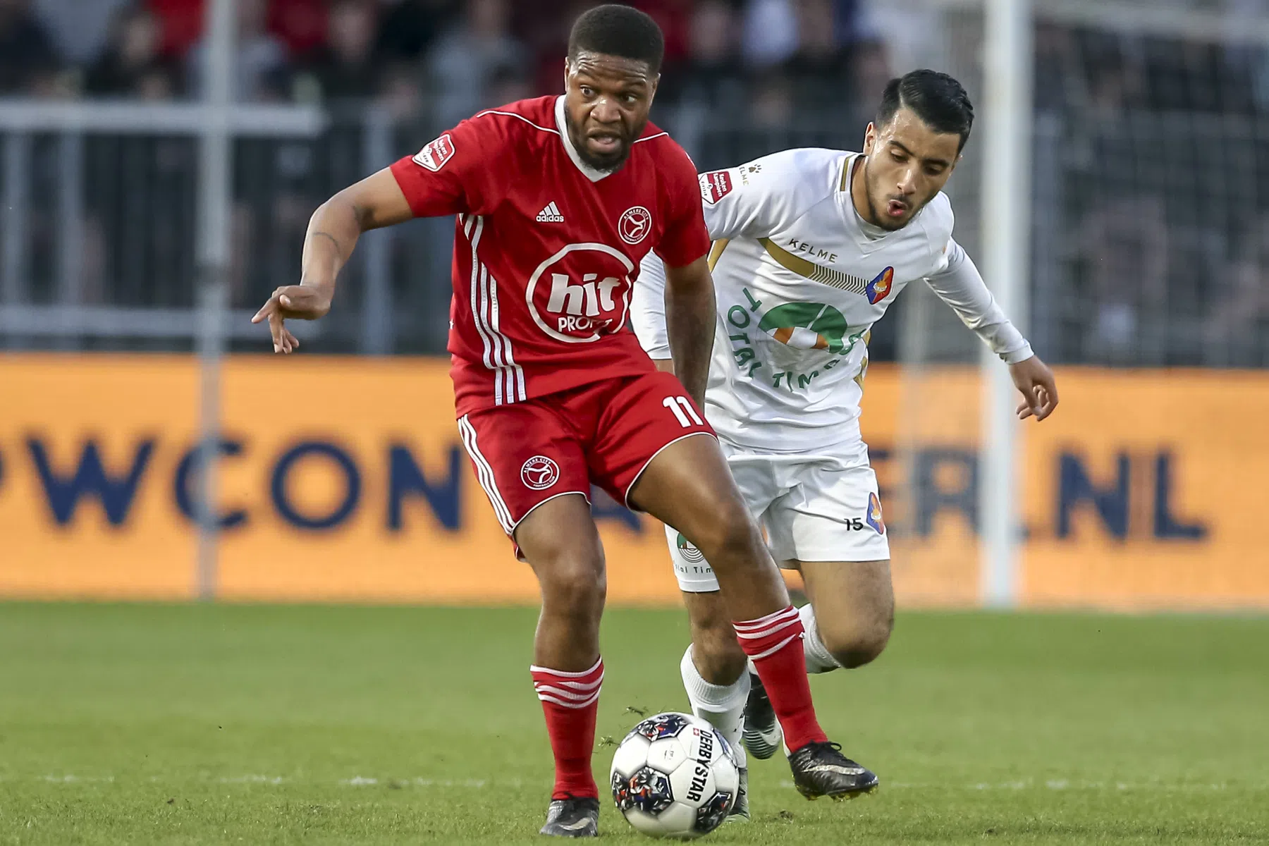 Humor, vreugde en emotie bij huldiging Almere City