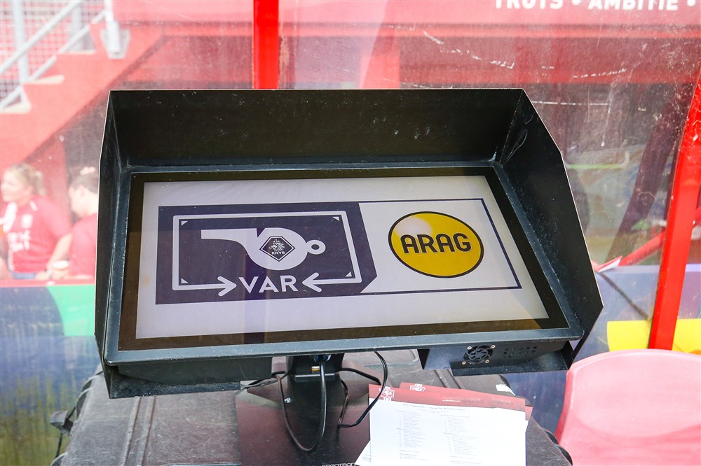 Eredivisie kondigt innovaties aan van technologische hulpmiddelen VAR