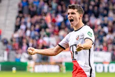 Thumbnail for article: Tasos Douvikas: 'De kans dat ik deze zomer vertrek is groter dan dat ik blijf'