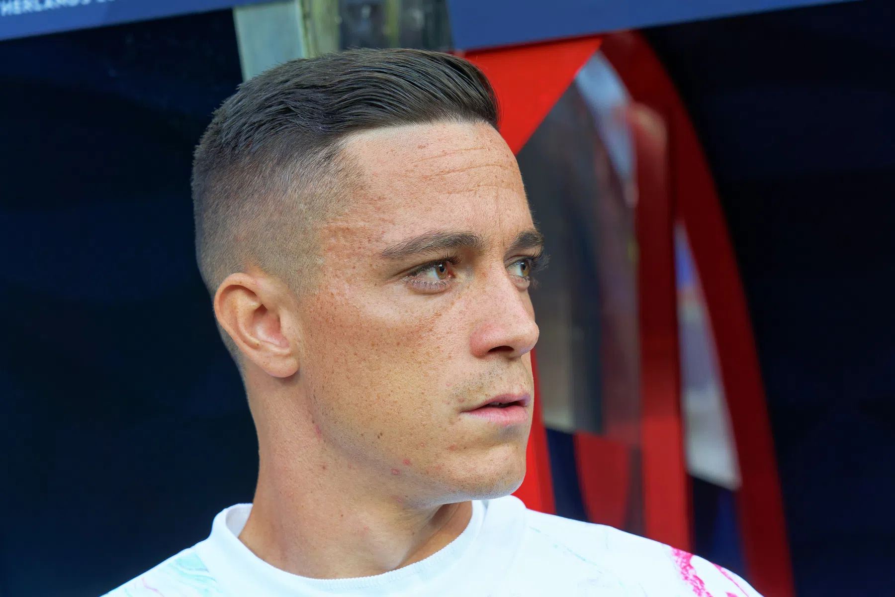 Raspadori gaat naast Mancini al lachend in op mogelijke rol tegen Oranje 