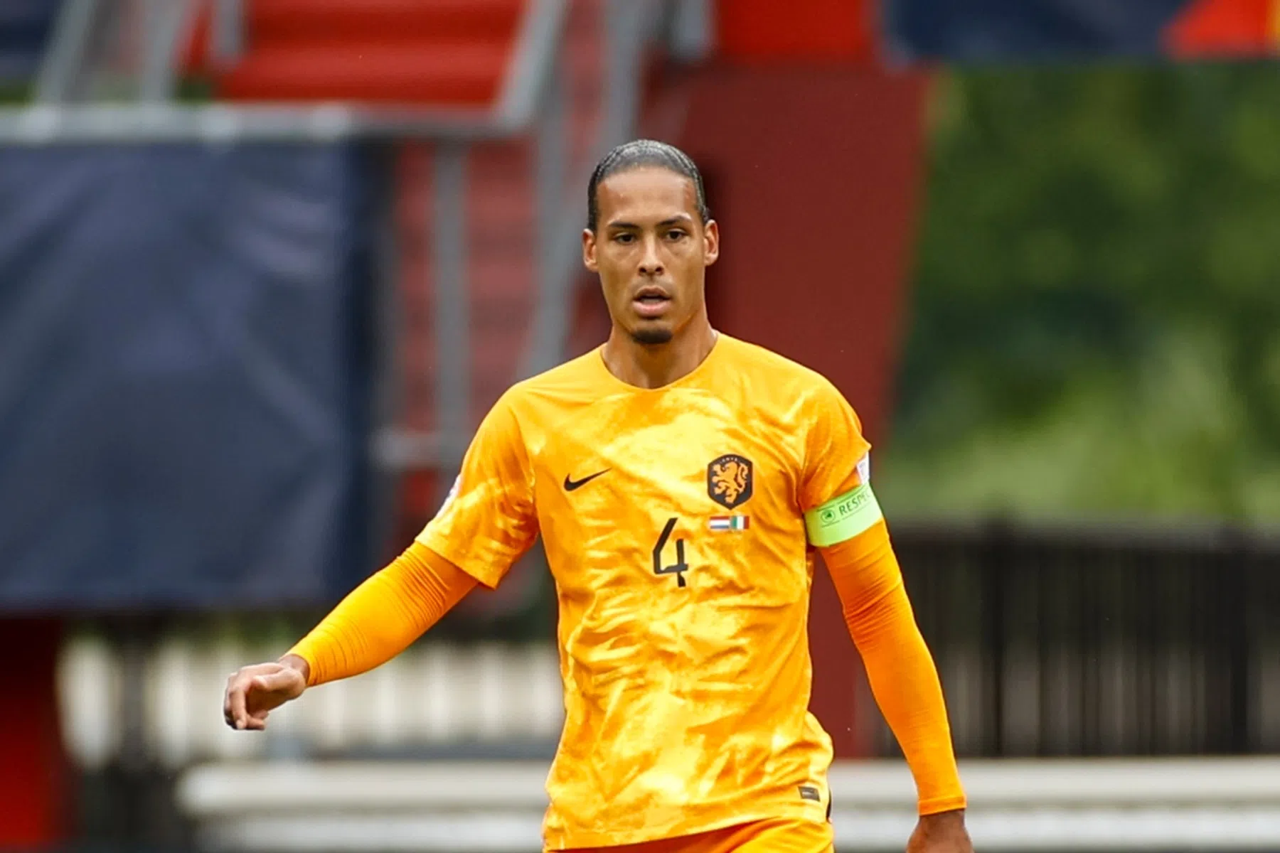 Van Dijk: 'We schamen ons voor de eerste helft'