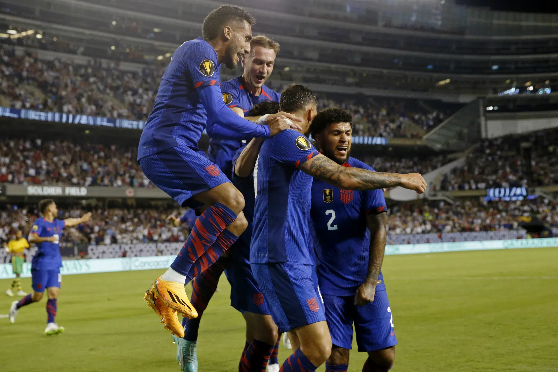 Titelverdediger Amerika begint voorzichtig op de Gold Cup