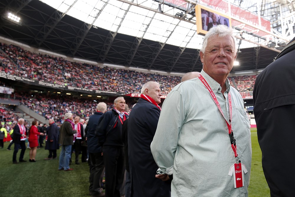 Rep ergert zich aan 'waardeloos voetbal' van Ajax