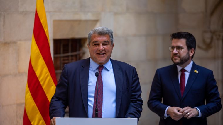 Stevige taal Laporta: 'Nu zetten ze een pistool op ons hoofd'