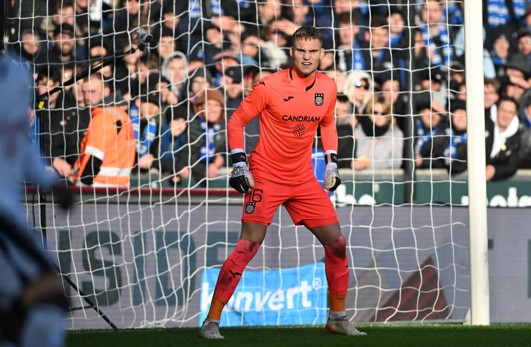 Verbruggen vol zelfvertrouwen in Premier League: 'Ik pas hier perfect'